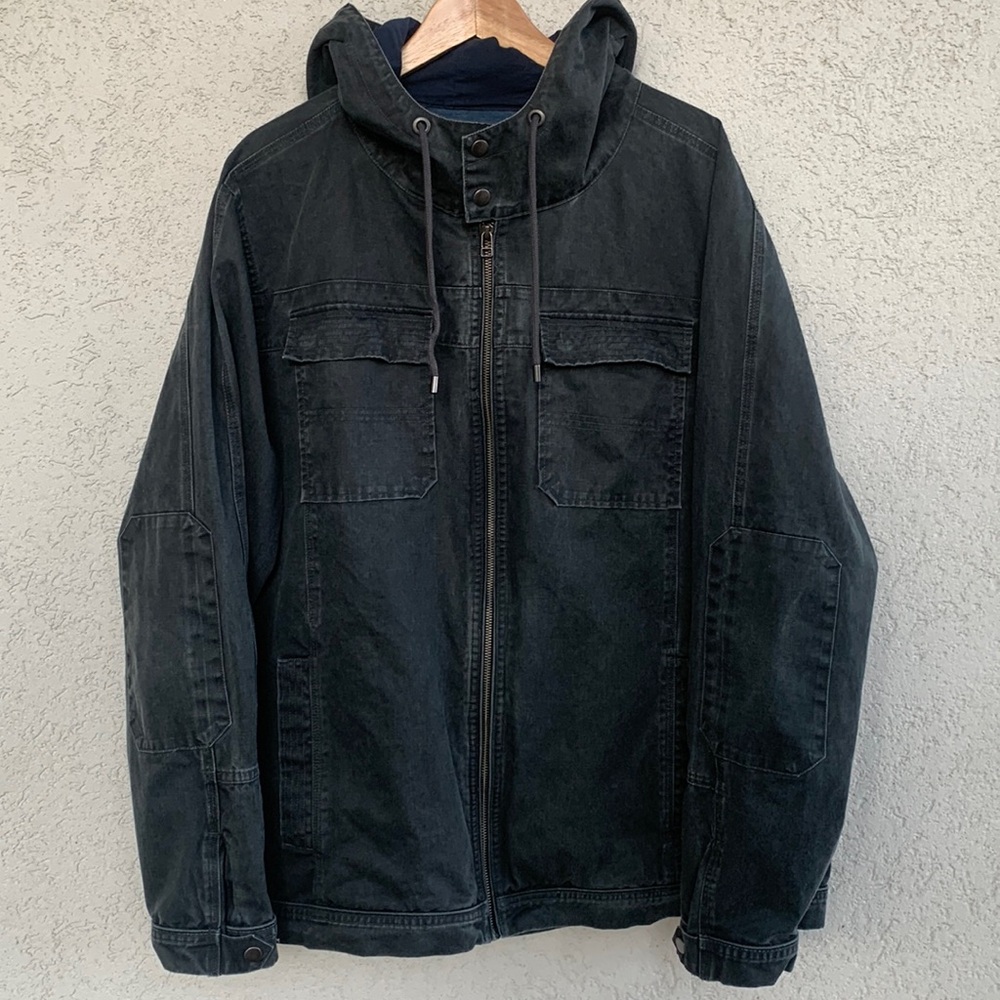 Carbon2cobalt lightweight hooded jacket charcoal with blue lining. Pockets. Zip